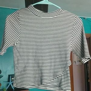 Stripped Crop Top